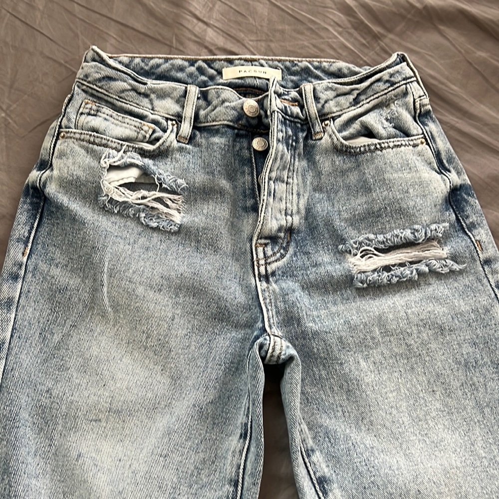 Great pair of cozy jeans!
